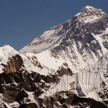 Sagarmáthá (8848 m) z kopca Gokyo Ri (5357 m)