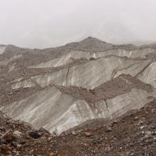 naprieč ľadovcom k základnému táboru Nanga Parbat