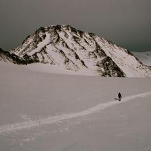 v pozadí by mal byť Mont Blanc, ale vládne hmla