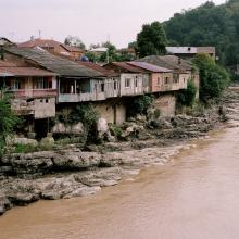 Na brehu rieky v Kutaisi