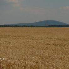 Tam niekde v pozadí je aj kopec Vysoká